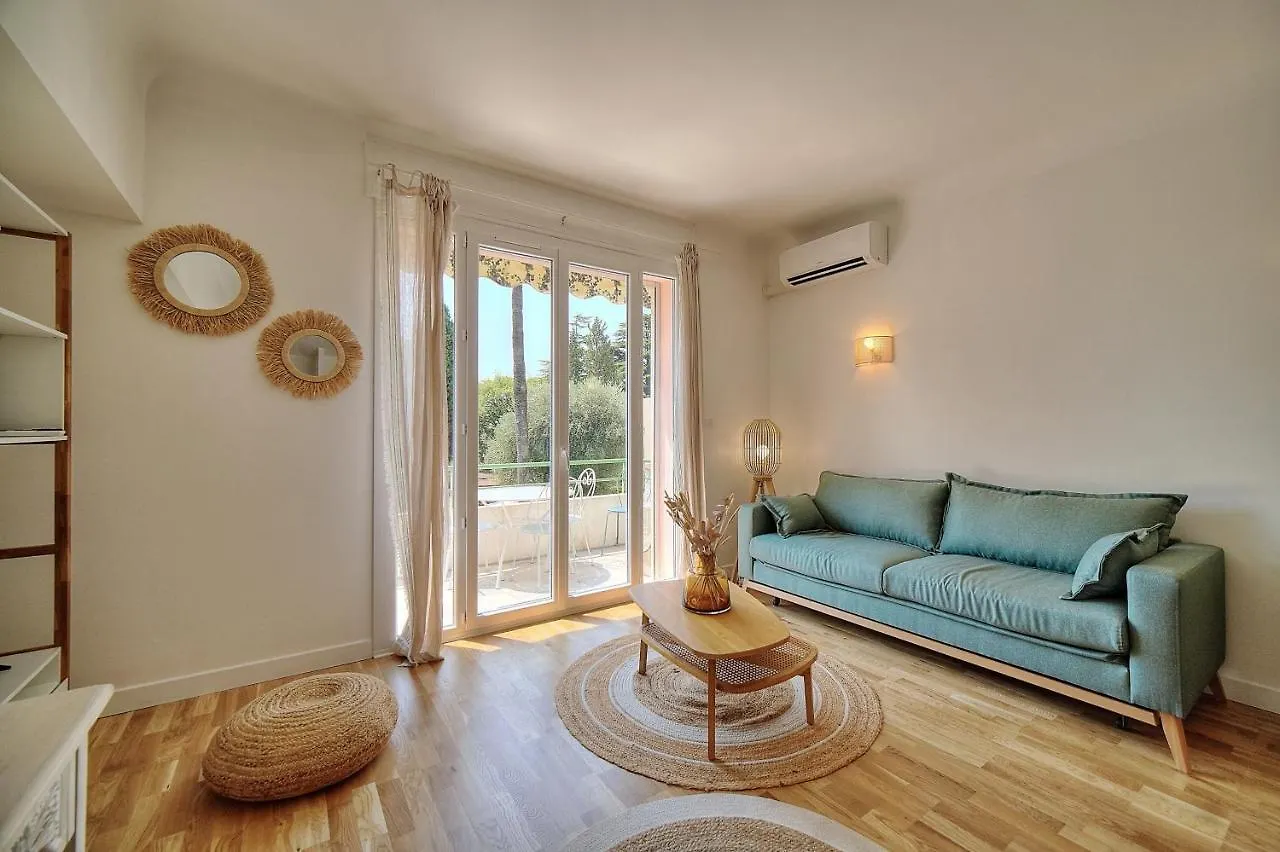 Appartement Le Joy - Terrasse - Parking - Verrière Côte d'Azur à Cannes France